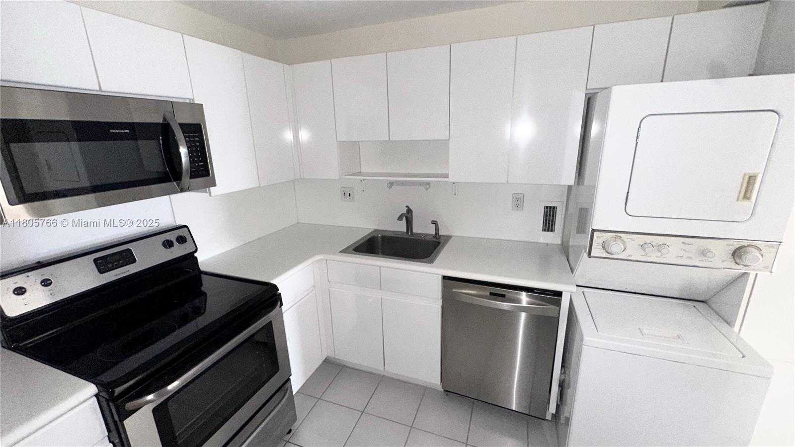 Small Image of 625 BILTMORE WAY #707, Coral Gables Number 17