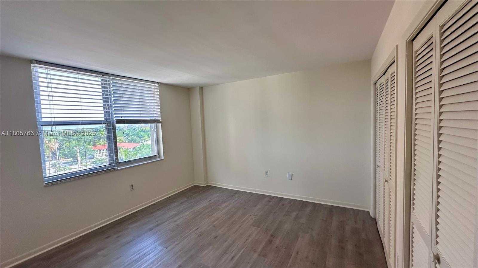 Small Image of 625 BILTMORE WAY #707, Coral Gables Number 29