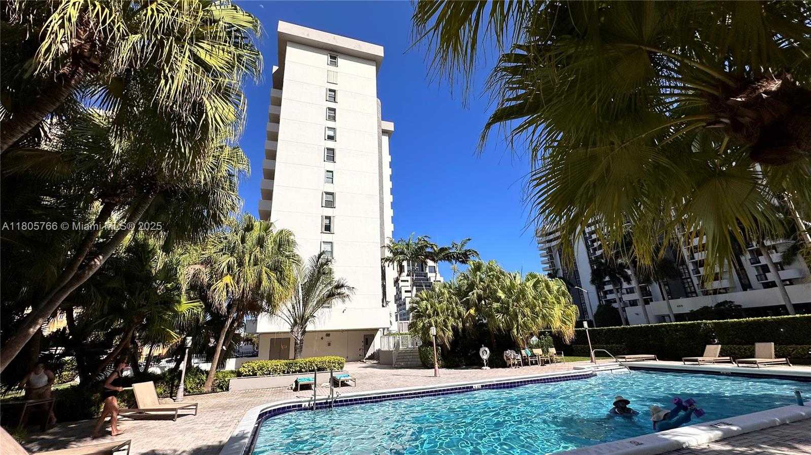 Small Image of 625 BILTMORE WAY #707, Coral Gables Number 36
