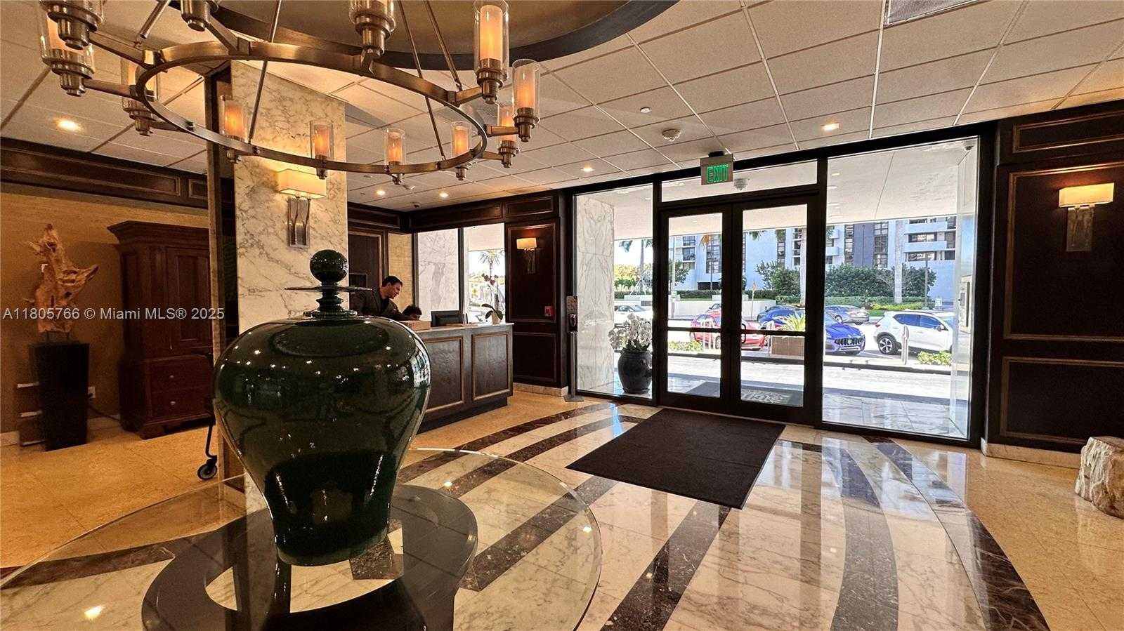 Small Image of 625 BILTMORE WAY #707, Coral Gables Number 6