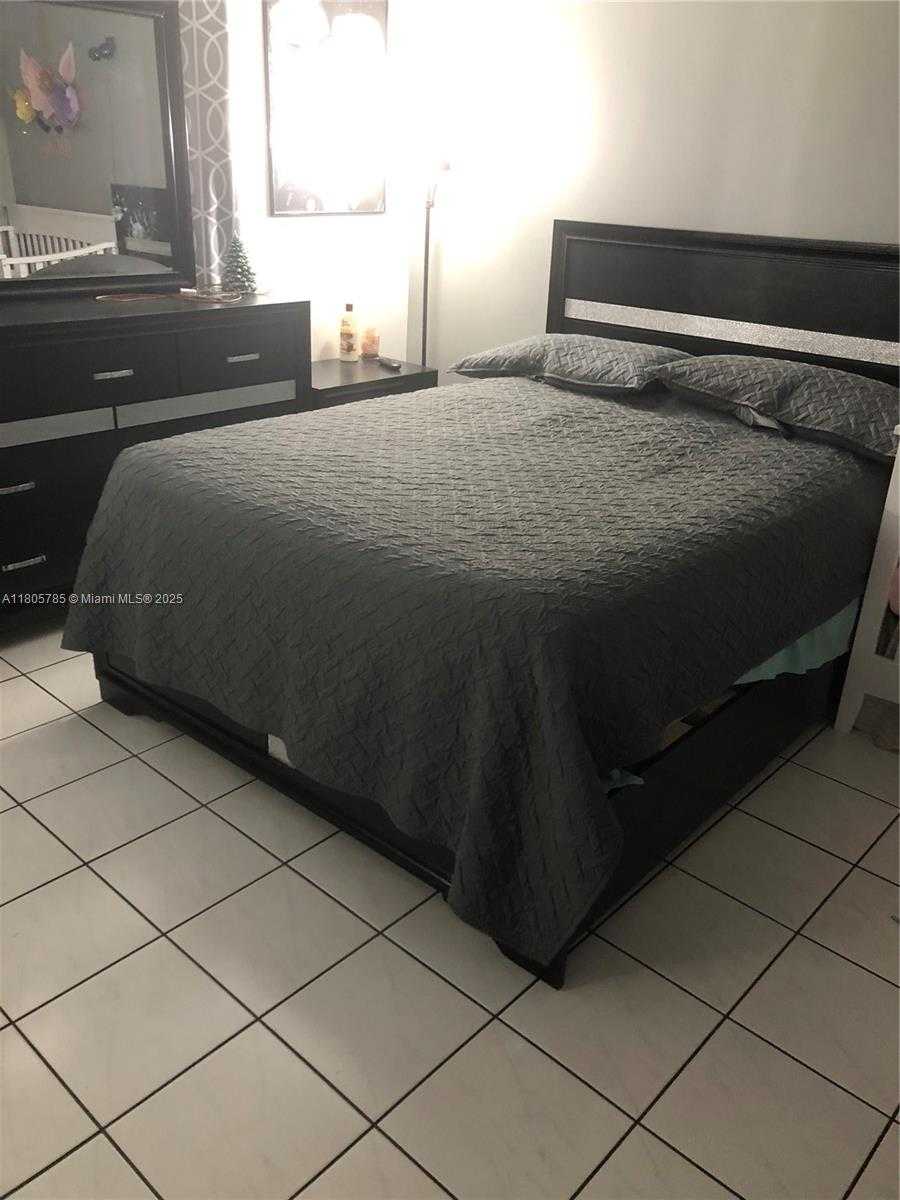 Small Image of 2740 WEST 62ND ST #104, Hialeah Number 8