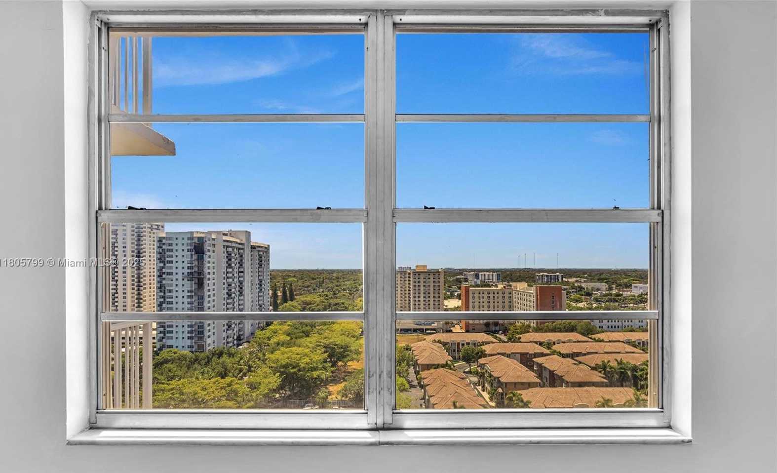 Small Image of 2801 NORTH EAST 183RD ST #1703W, Aventura Number 31