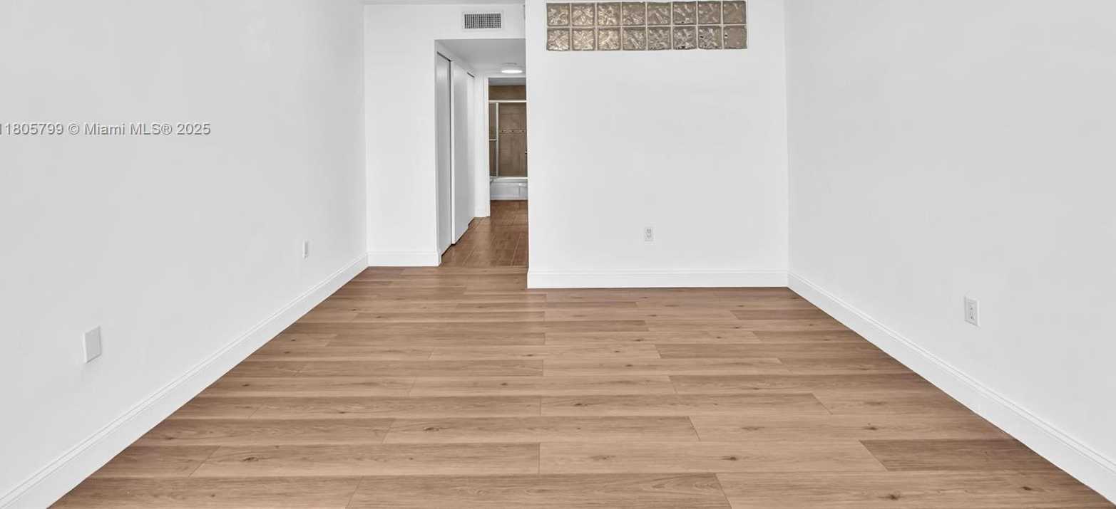 Small Image of 2801 NORTH EAST 183RD ST #1703W, Aventura Number 32