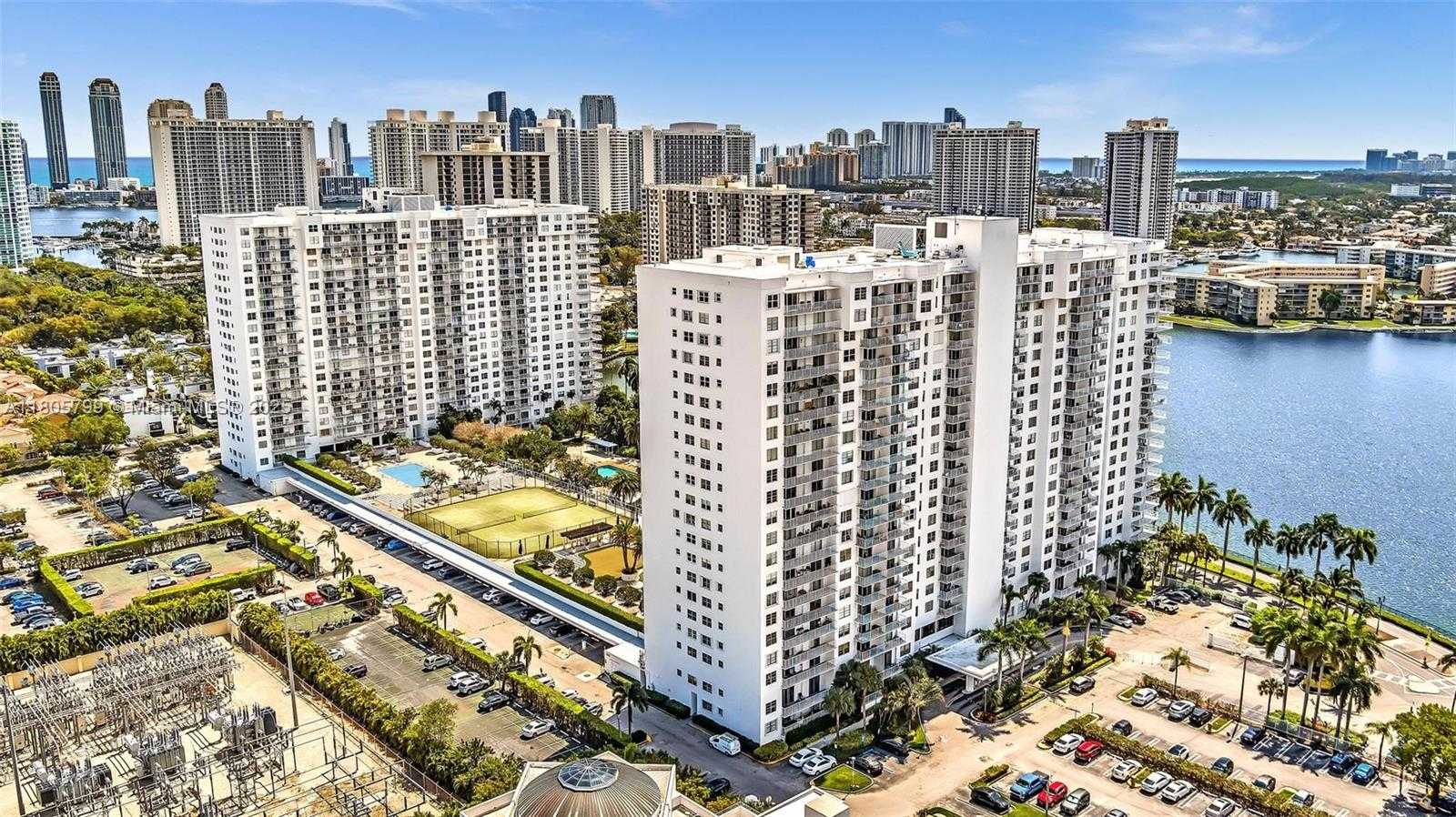 Small Image of 2801 NORTH EAST 183RD ST #1703W, Aventura Number 45