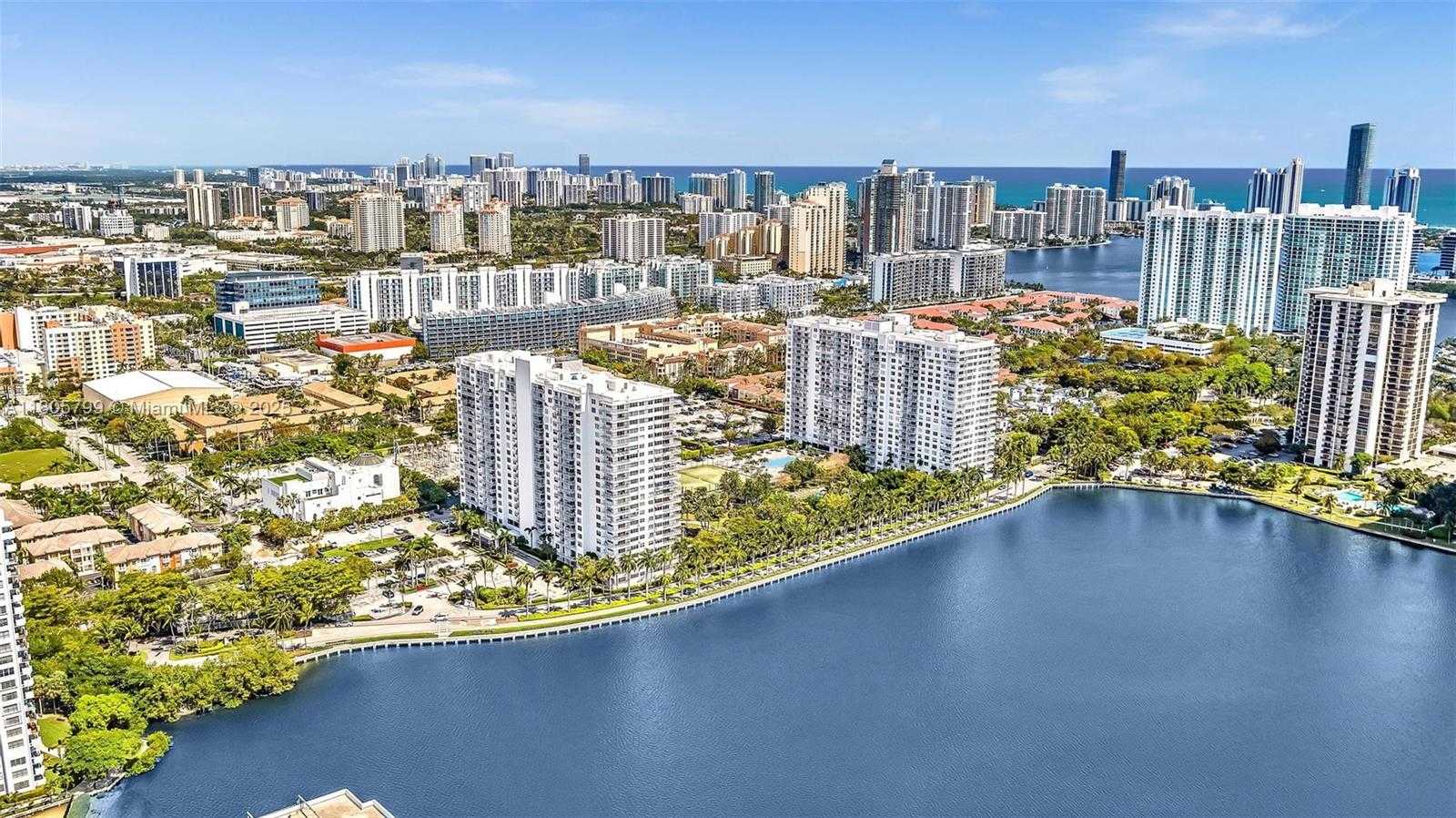 Small Image of 2801 NORTH EAST 183RD ST #1703W, Aventura Number 49