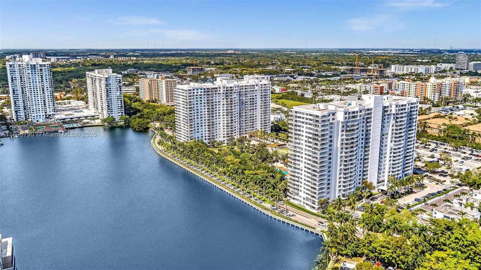 Small Image of 2801 NORTH EAST 183RD ST #1703W, Aventura Number 54