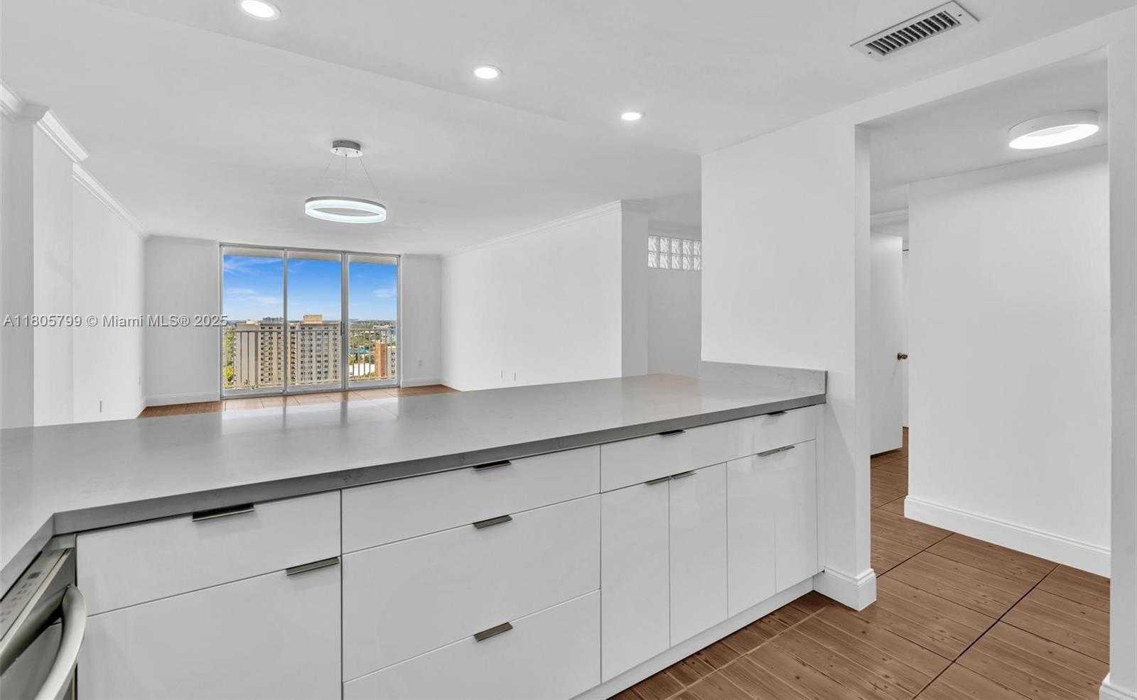 Small Image of 2801 NORTH EAST 183RD ST #1703W, Aventura Number 6