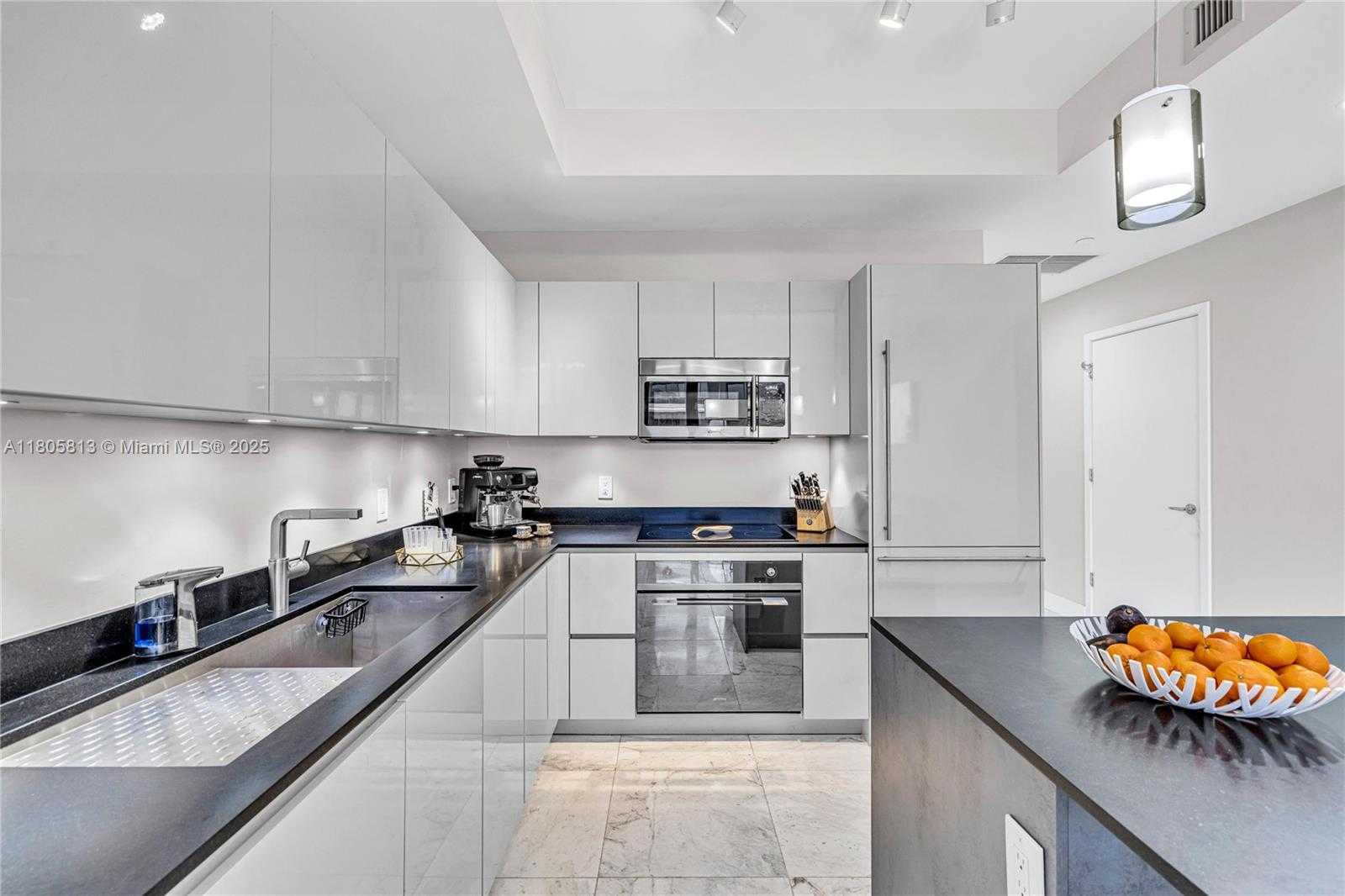 Small Image of 1010 BRICKELL AVE #4809, Miami Number 12