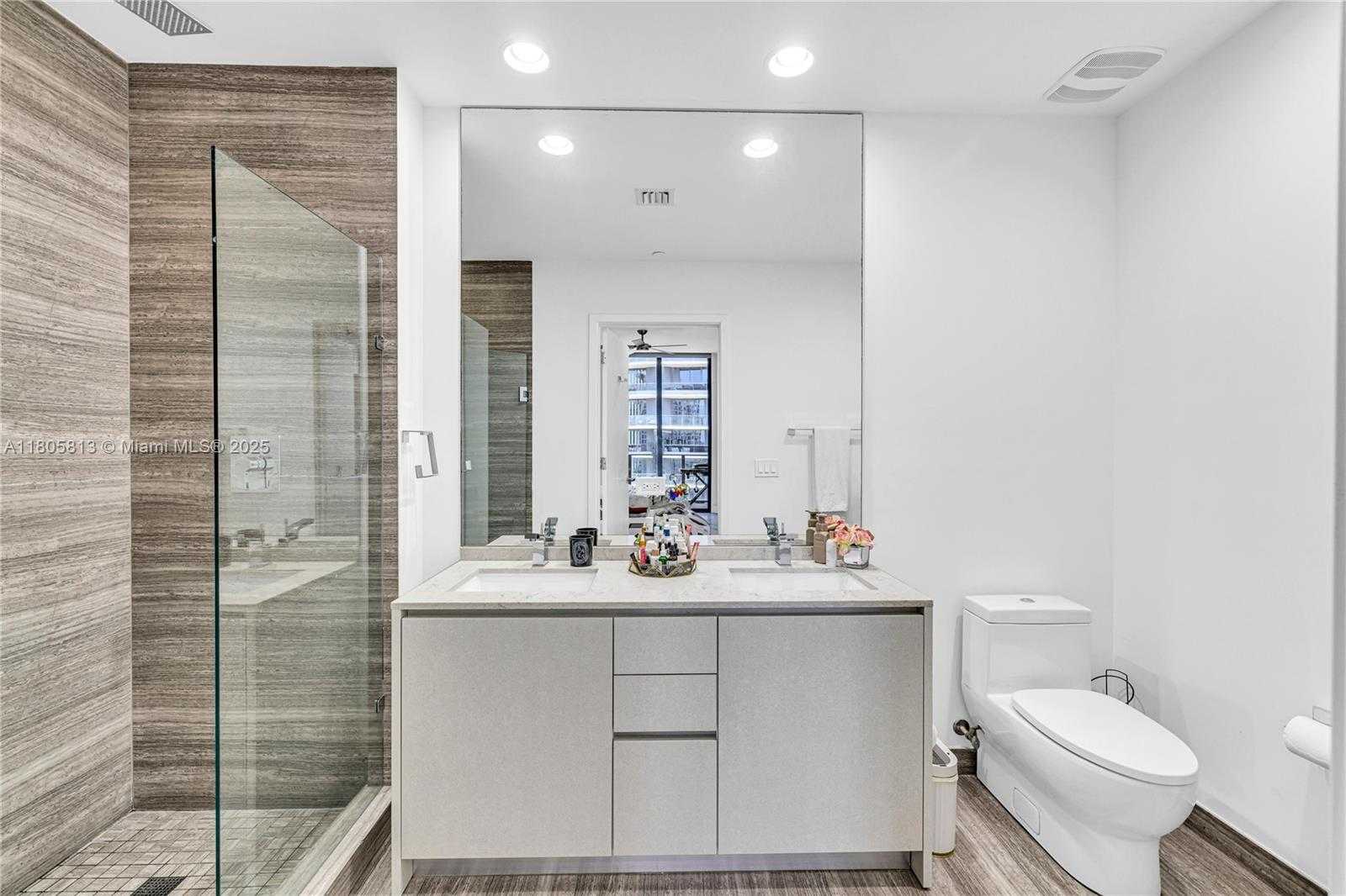 Small Image of 1010 BRICKELL AVE #4809, Miami Number 17