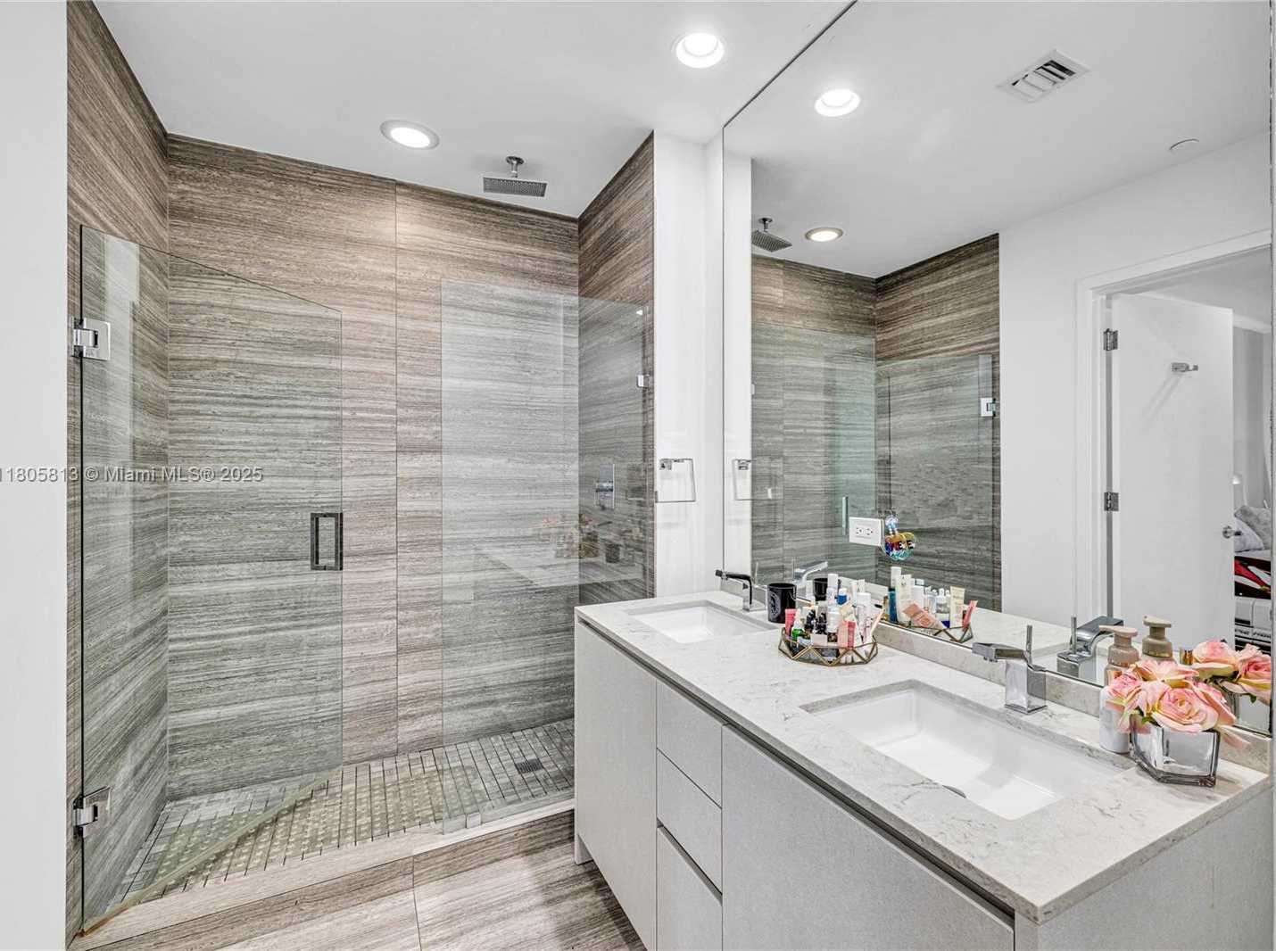 Small Image of 1010 BRICKELL AVE #4809, Miami Number 18