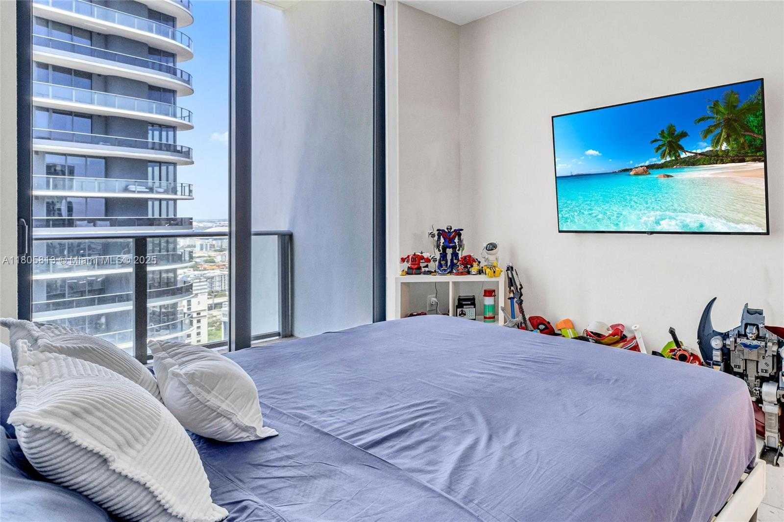 Small Image of 1010 BRICKELL AVE #4809, Miami Number 19