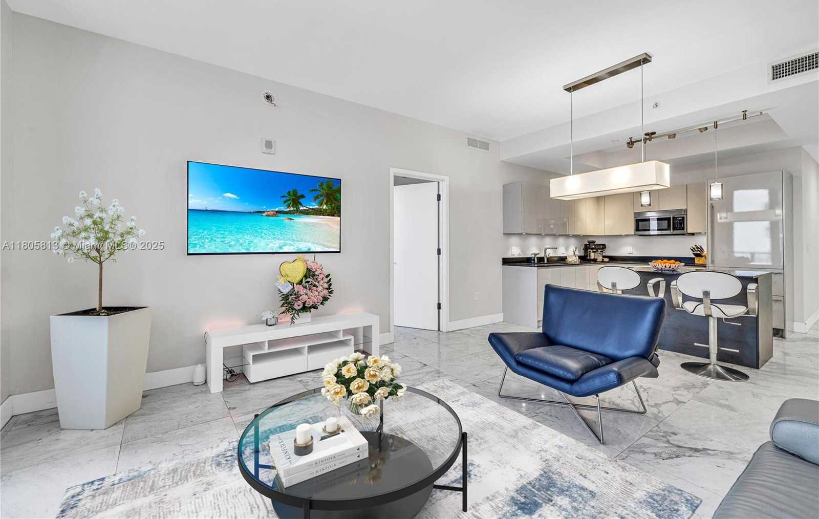 Small Image of 1010 BRICKELL AVE #4809, Miami Number 2