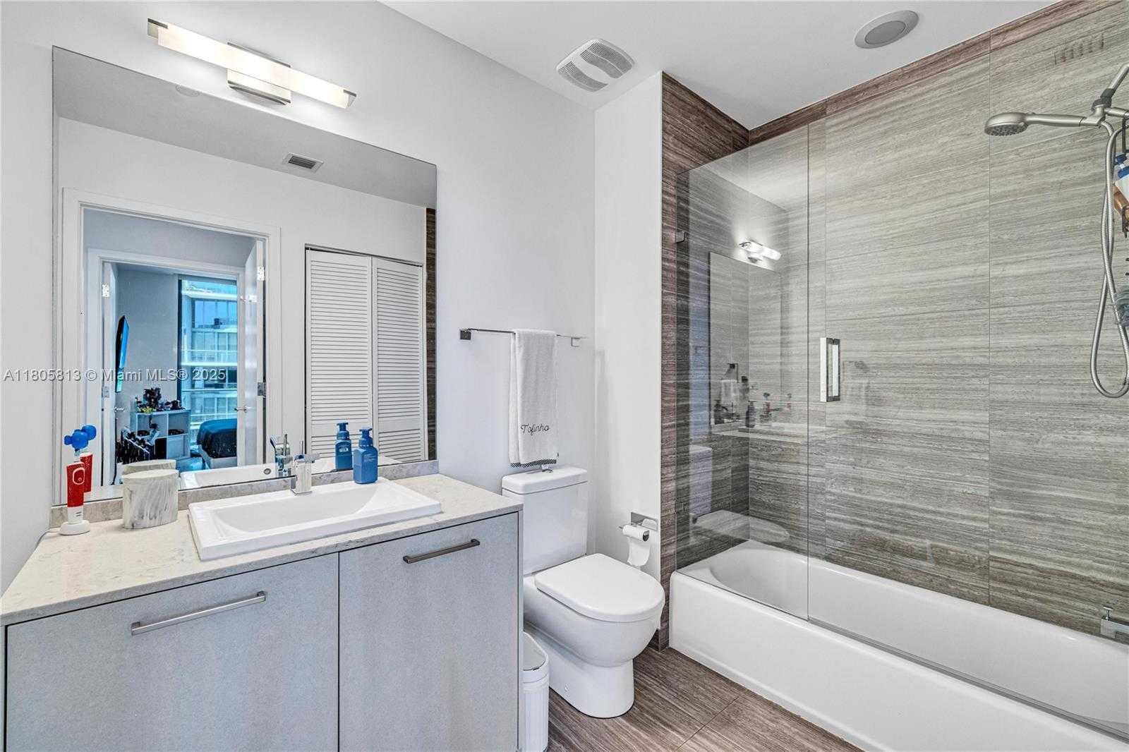 Small Image of 1010 BRICKELL AVE #4809, Miami Number 20