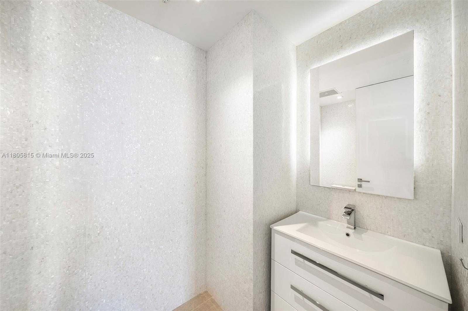 Small Image of 3470 EAST COAST AVE #H1201, Miami Number 9