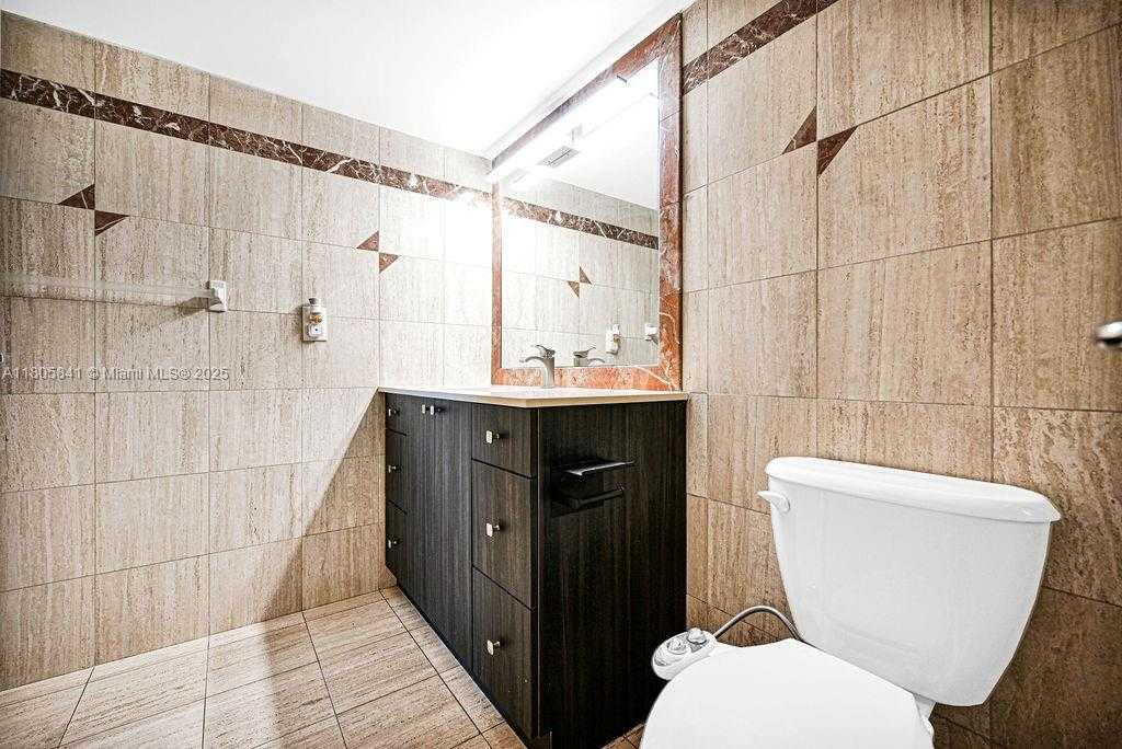 Small Image of 2655 COLLINS AVE #1501, Miami Beach Number 28