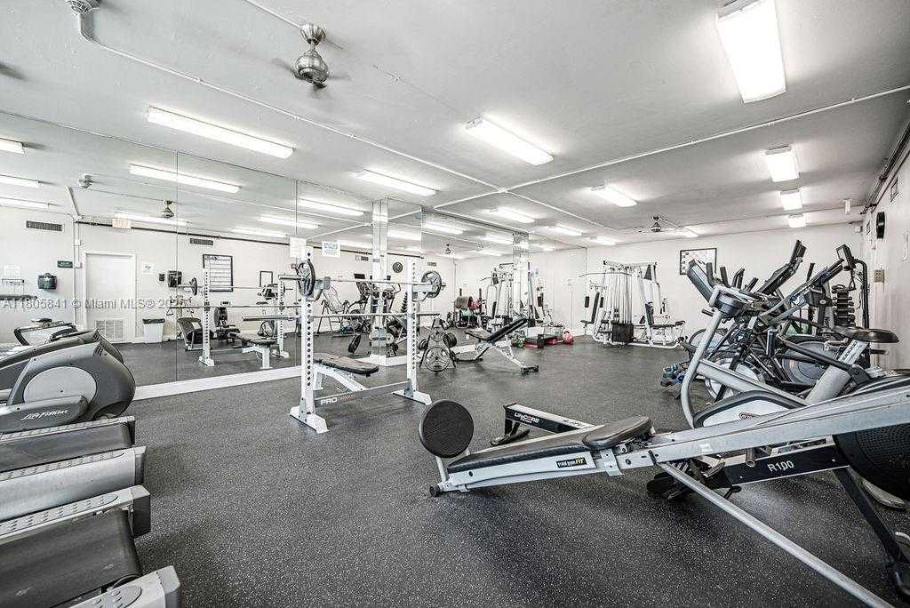 Small Image of 2655 COLLINS AVE #1501, Miami Beach Number 40