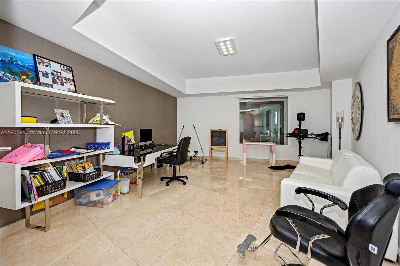 Small Image of 5500 ISLAND ESTATES DR #1404 & 1405N, Aventura Number 25