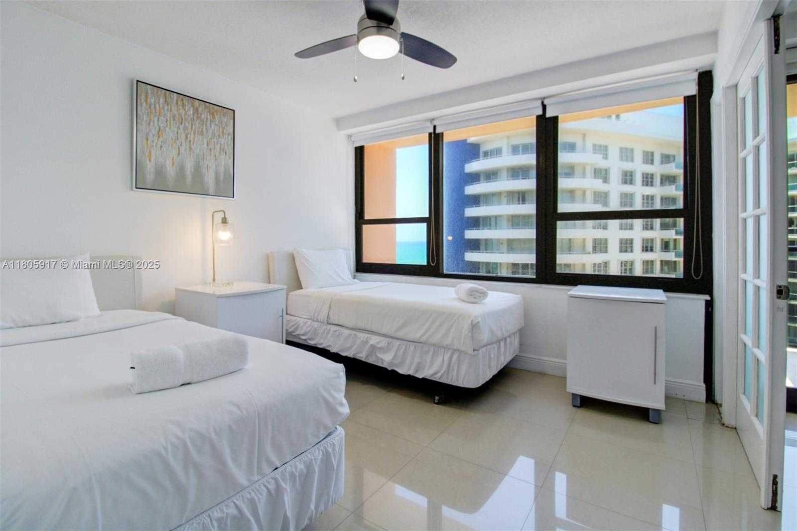 Small Image of 5225 COLLINS AVE #1409, Miami Beach Number 18