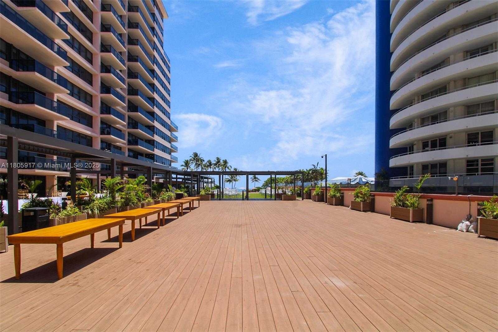 Small Image of 5225 COLLINS AVE #1409, Miami Beach Number 22