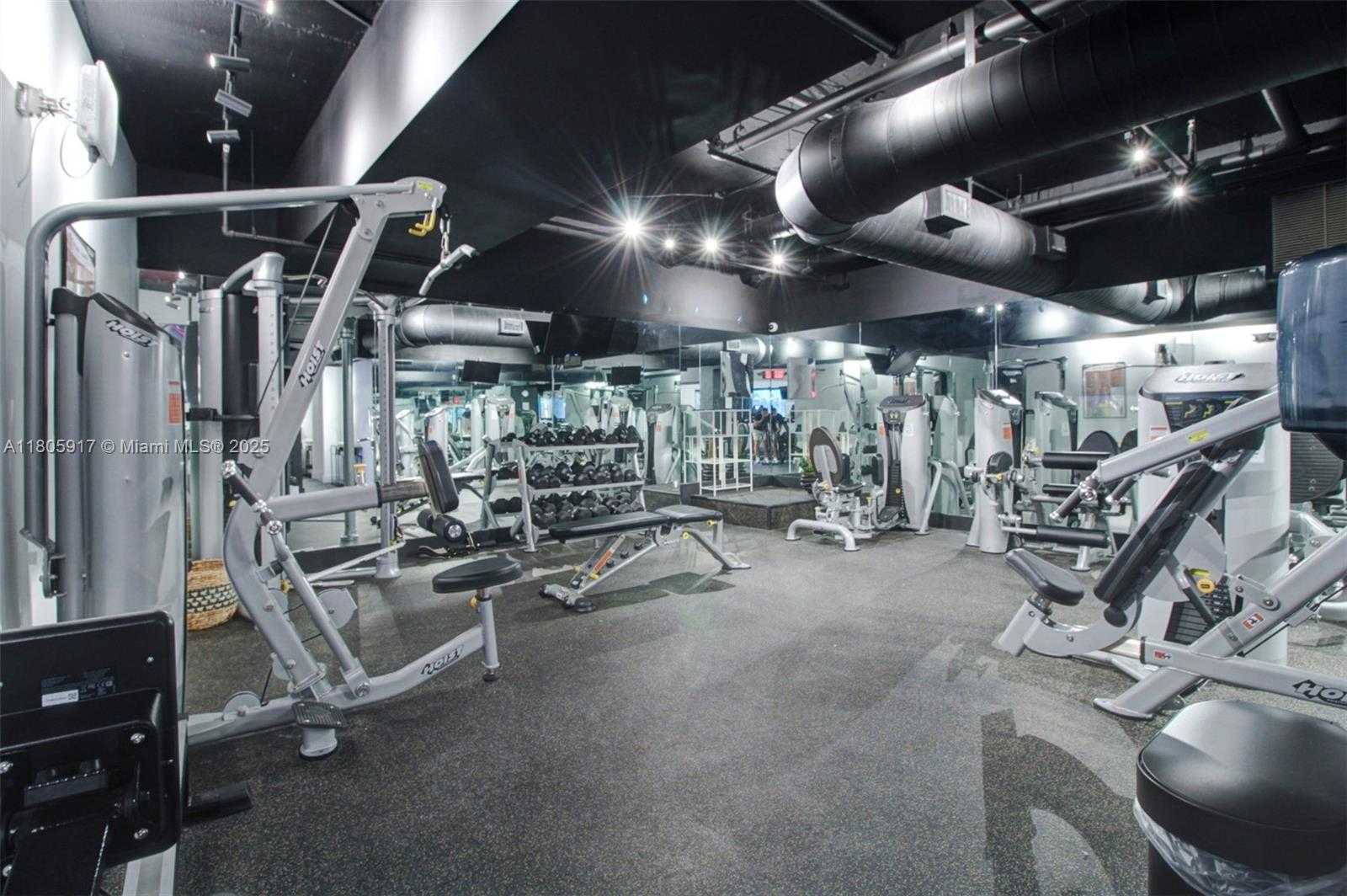 Small Image of 5225 COLLINS AVE #1409, Miami Beach Number 26