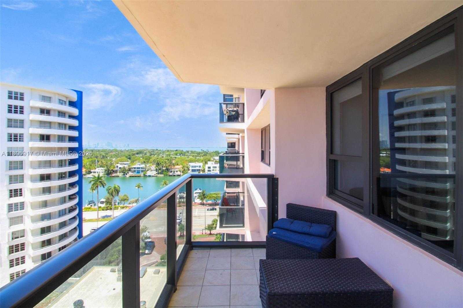 Small Image of 5225 COLLINS AVE #1409, Miami Beach Number 3