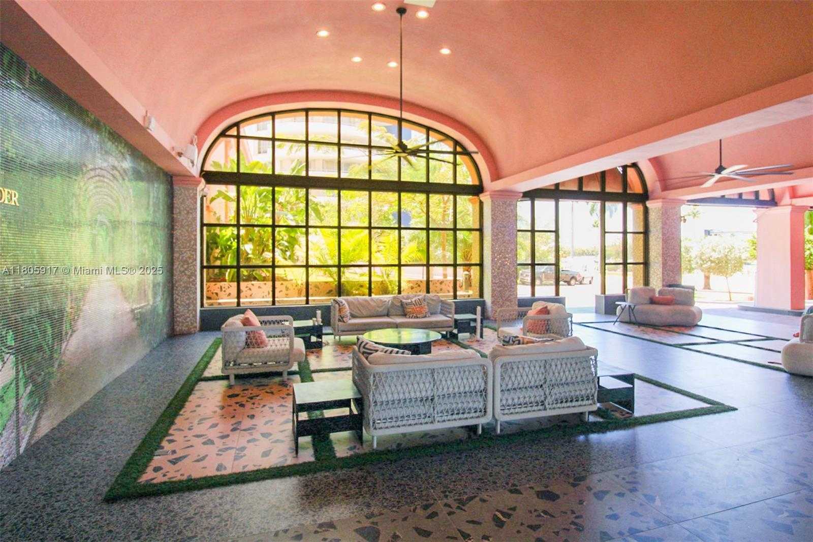 Small Image of 5225 COLLINS AVE #1409, Miami Beach Number 31