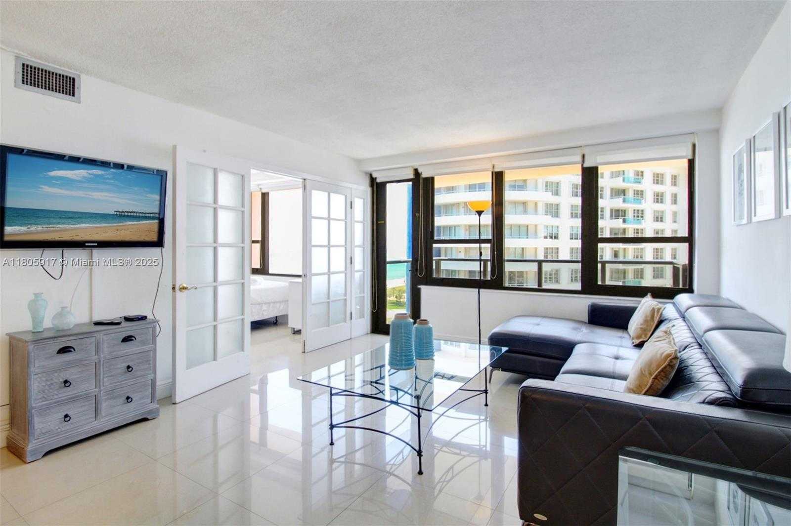 Small Image of 5225 COLLINS AVE #1409, Miami Beach Number 5