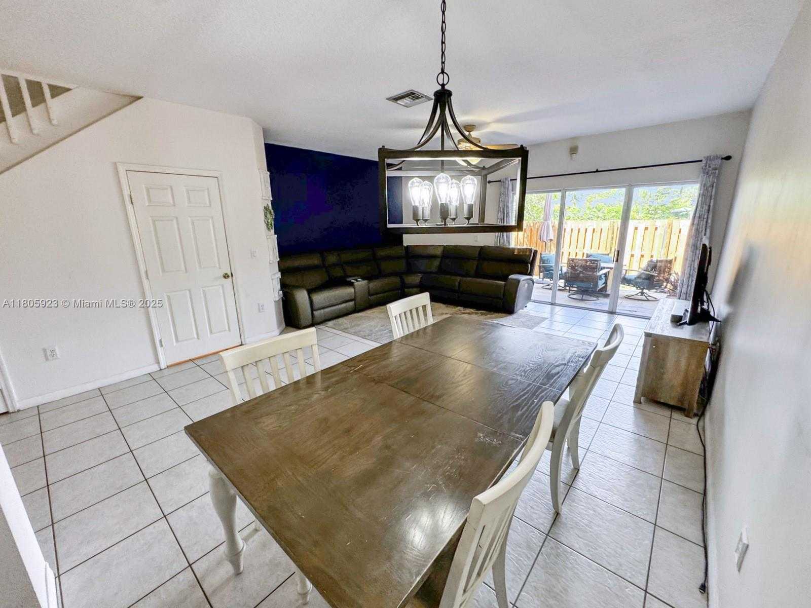 Small Image of 1104 NORTH WEST 100TH AVE, Pembroke Pines Number 12