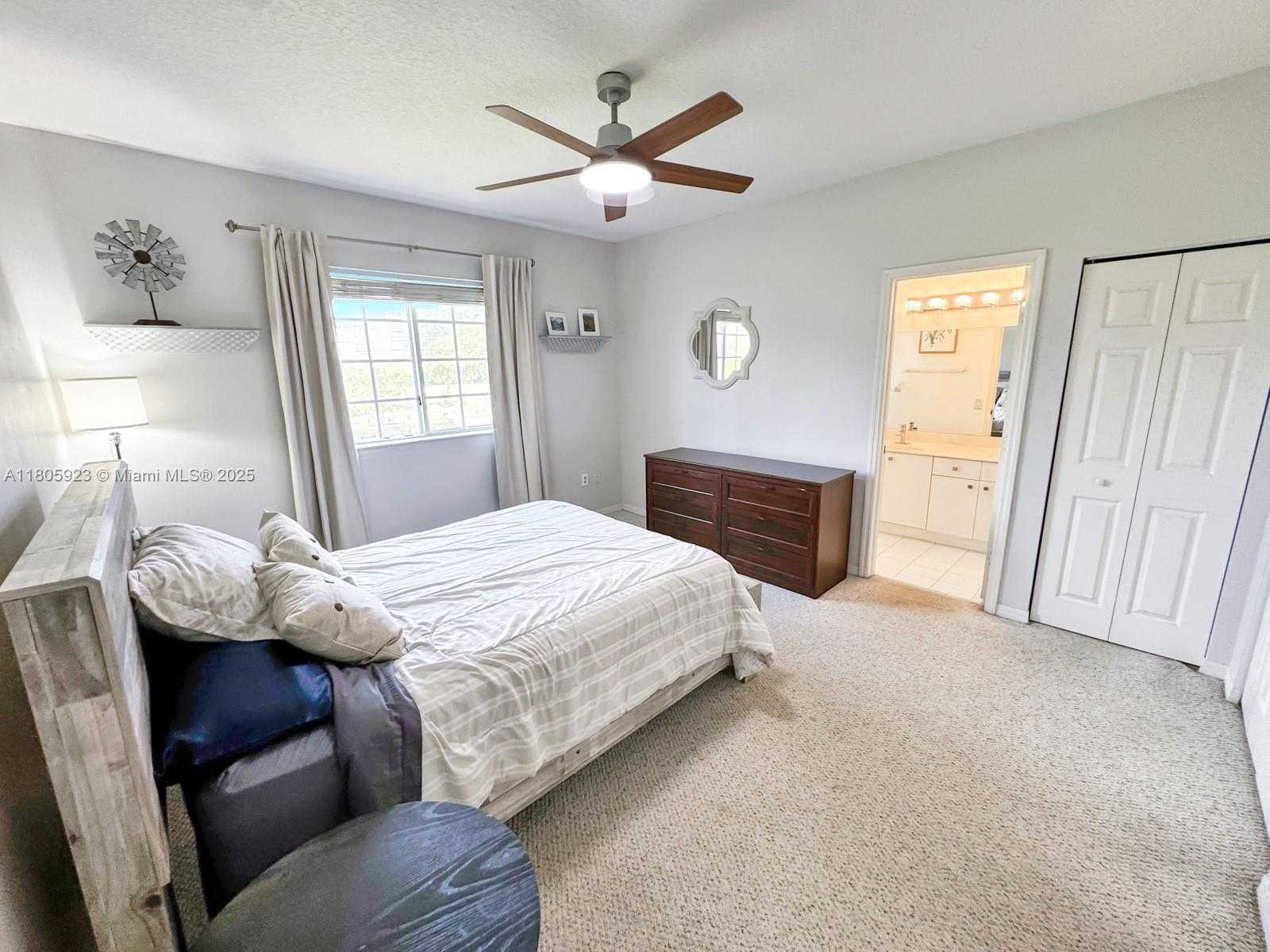Small Image of 1104 NORTH WEST 100TH AVE, Pembroke Pines Number 17