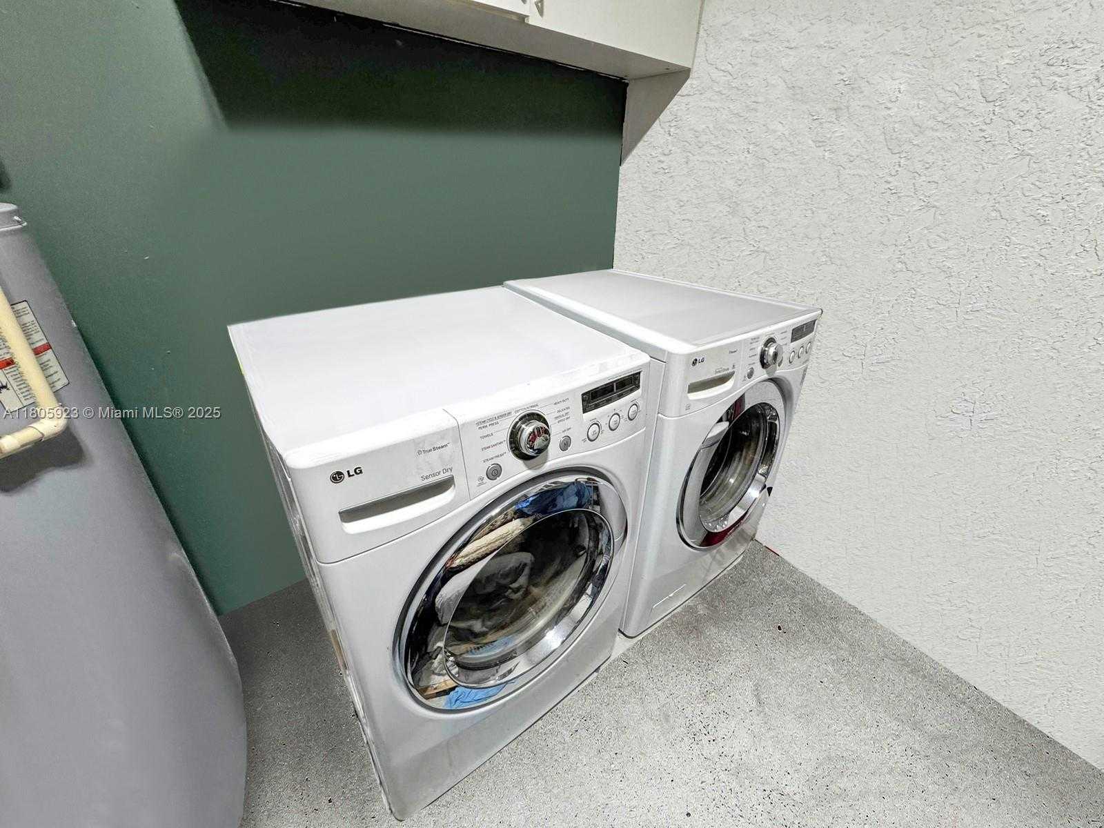 Small Image of 1104 NORTH WEST 100TH AVE, Pembroke Pines Number 25