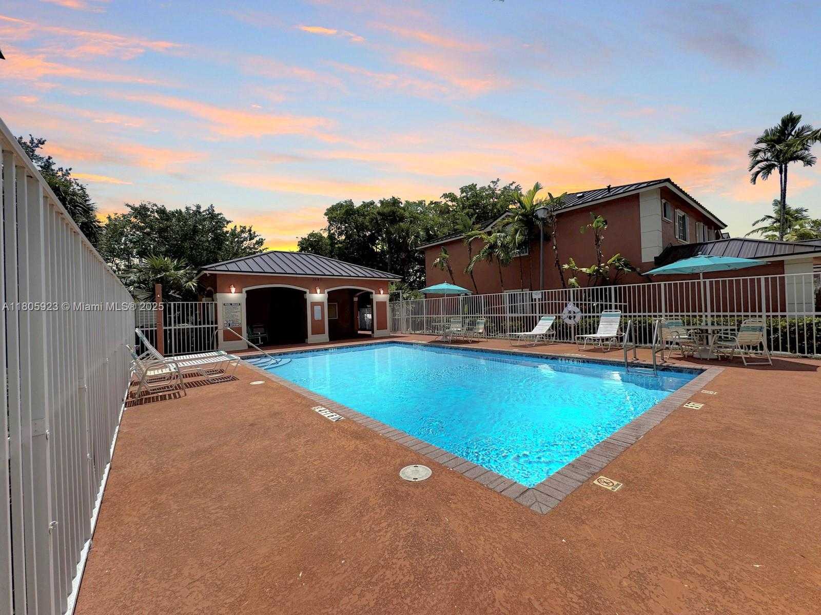 Small Image of 1104 NORTH WEST 100TH AVE, Pembroke Pines Number 29