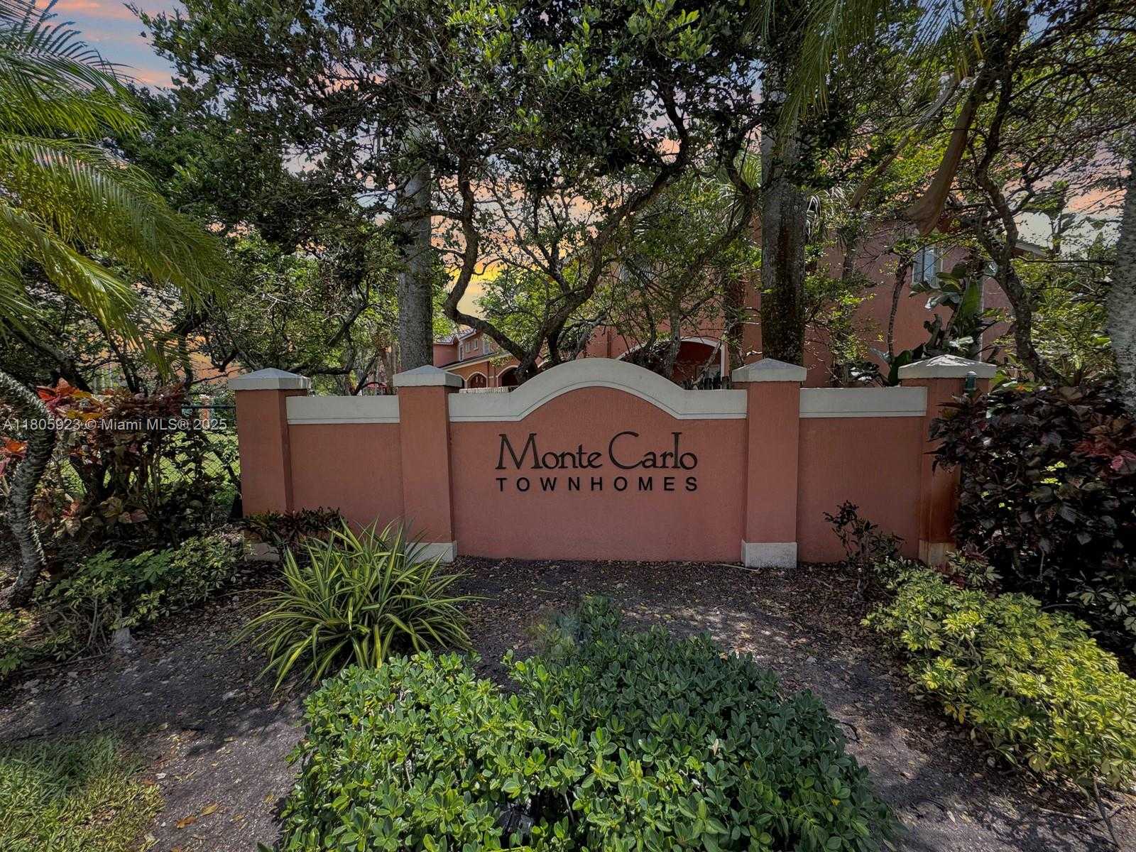 Small Image of 1104 NORTH WEST 100TH AVE, Pembroke Pines Number 31