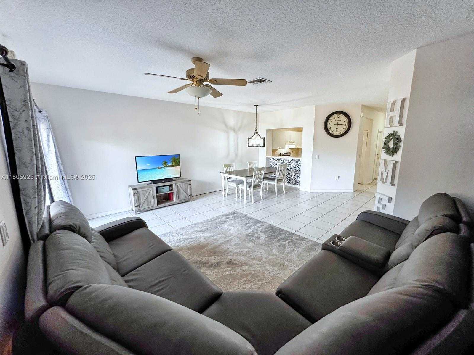 Small Image of 1104 NORTH WEST 100TH AVE, Pembroke Pines Number 5