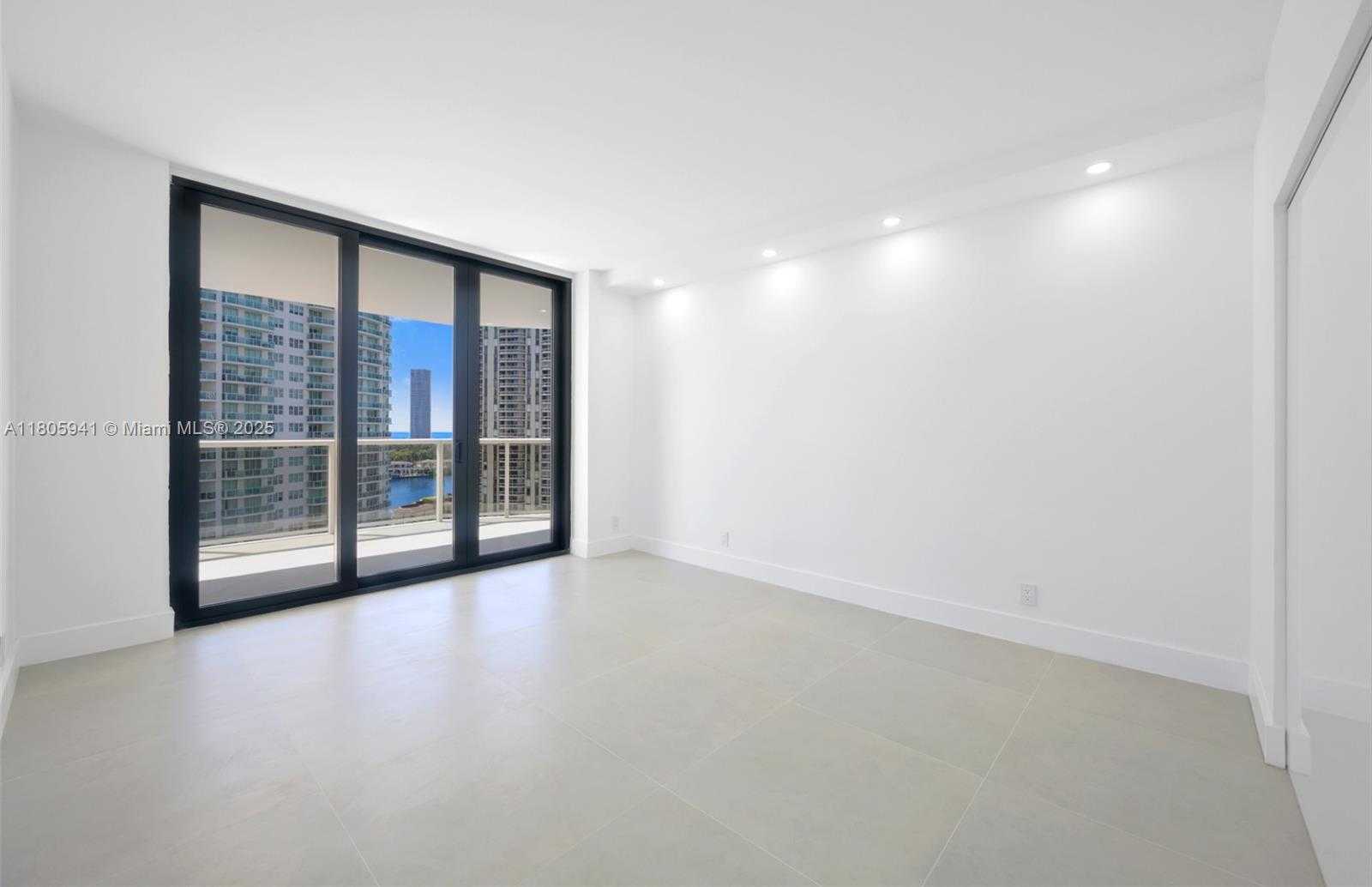 Small Image of 20281 EAST COUNTRY CLUB DR #1008, Aventura Number 17