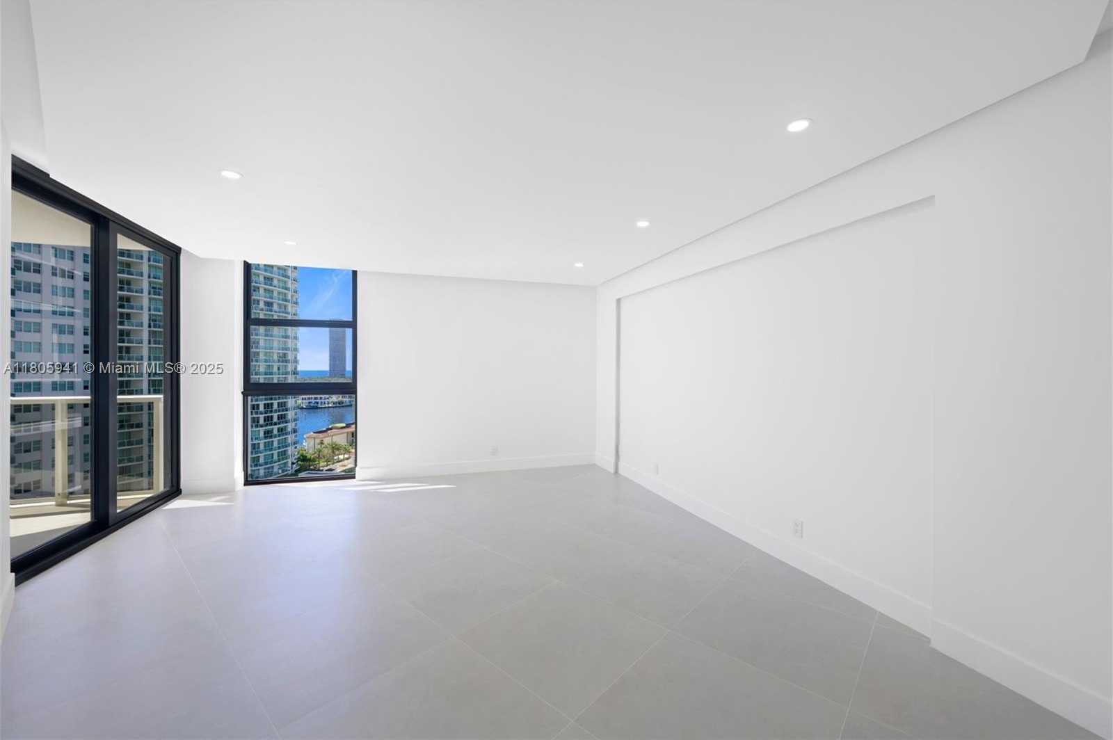 Small Image of 20281 EAST COUNTRY CLUB DR #1008, Aventura Number 21