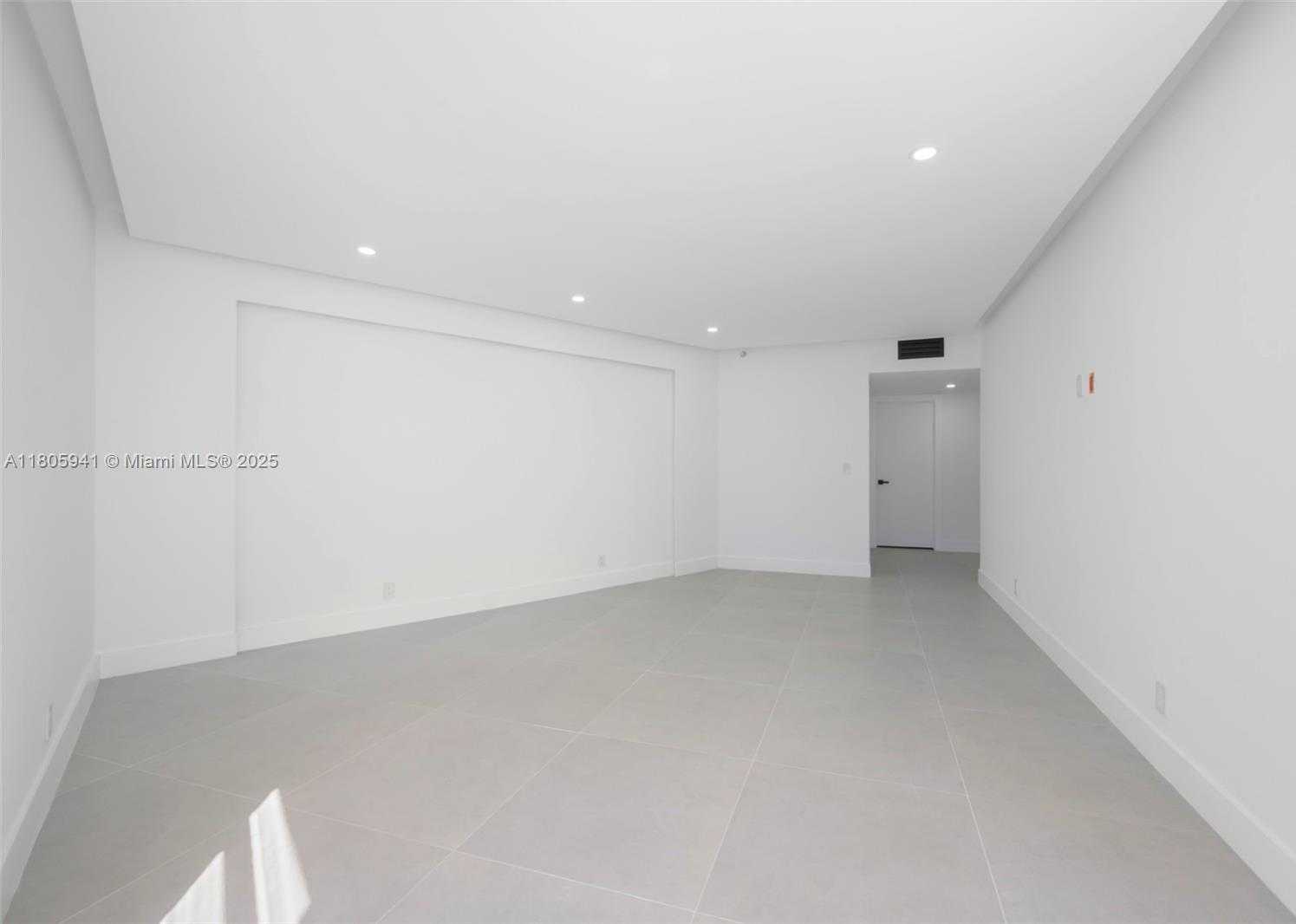 Small Image of 20281 EAST COUNTRY CLUB DR #1008, Aventura Number 22