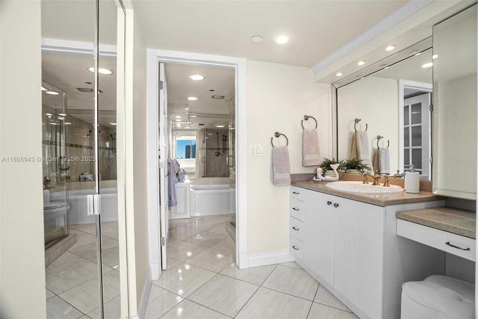 Small Image of 18000 NORTH BAY RD #803, Sunny Isles Beach Number 21