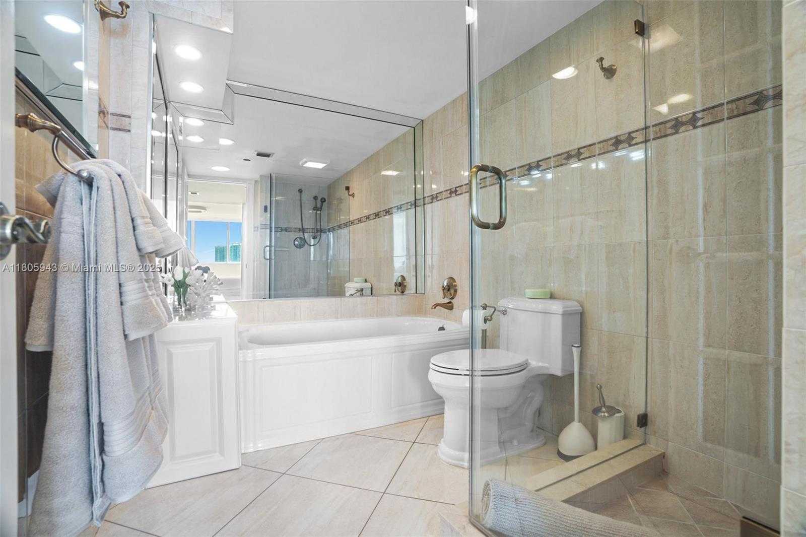 Small Image of 18000 NORTH BAY RD #803, Sunny Isles Beach Number 24