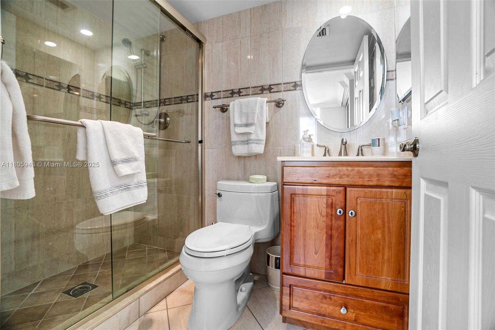 Small Image of 18000 NORTH BAY RD #803, Sunny Isles Beach Number 28