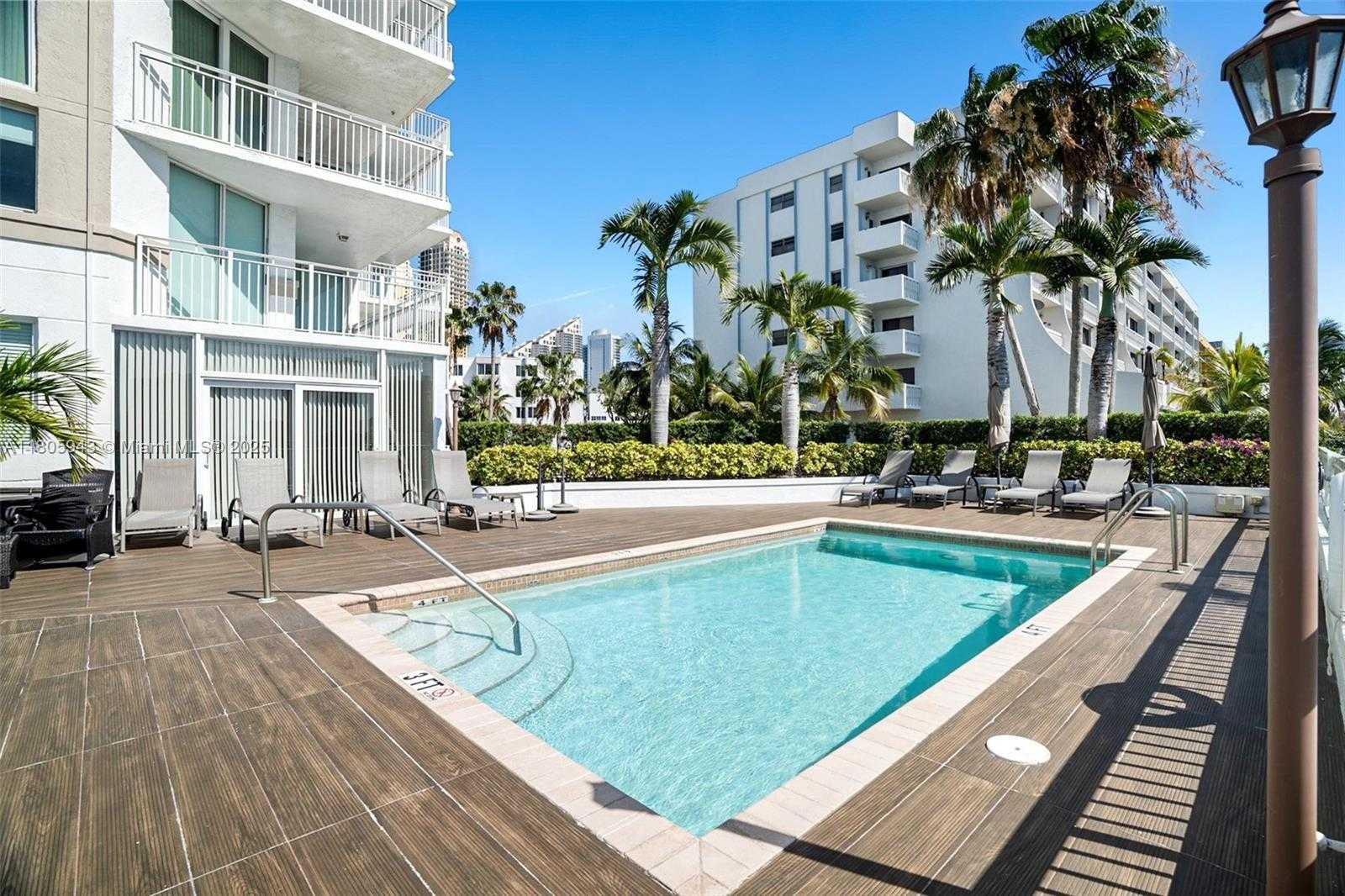 Small Image of 18000 NORTH BAY RD #803, Sunny Isles Beach Number 31