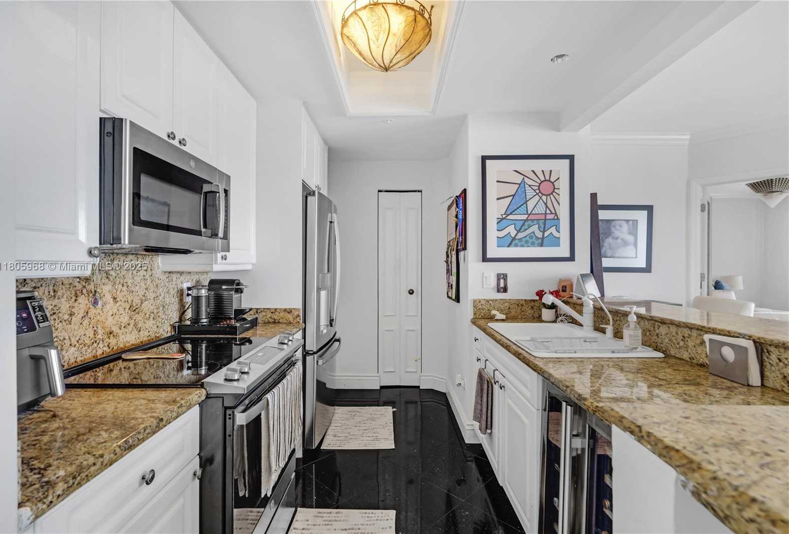 Small Image of 848 BRICKELL KEY DR #3803, Miami Number 18