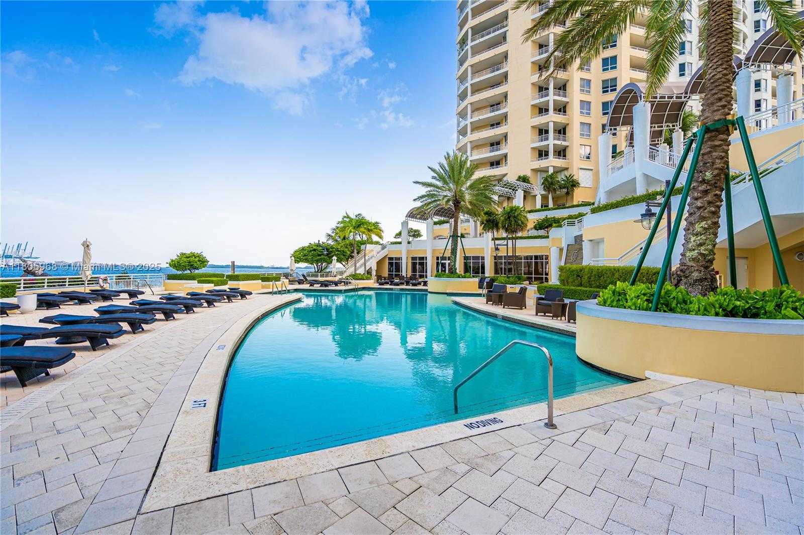 Small Image of 848 BRICKELL KEY DR #3803, Miami Number 36