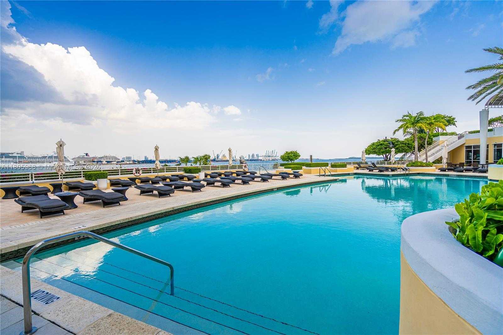 Small Image of 848 BRICKELL KEY DR #3803, Miami Number 37