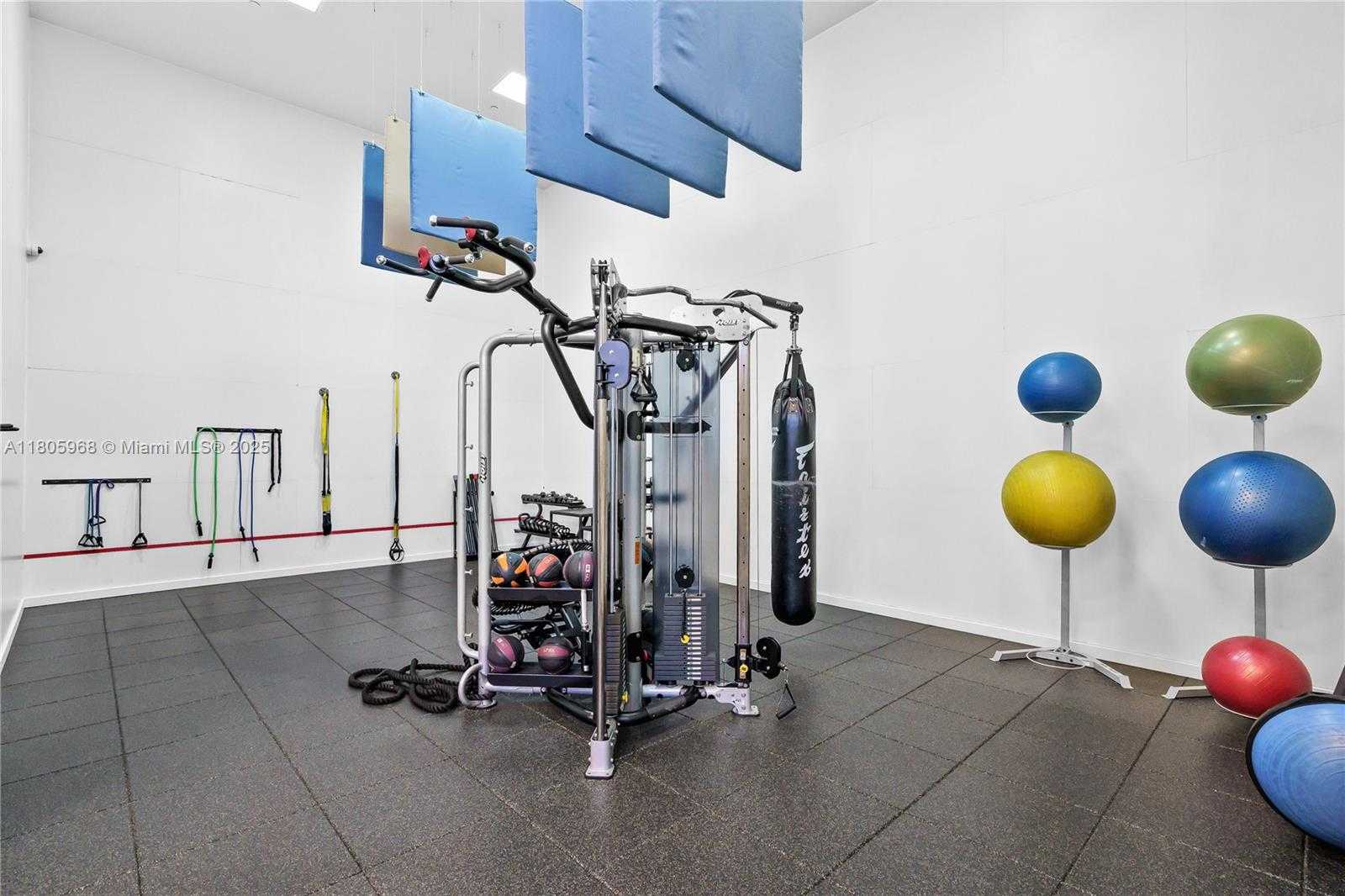 Small Image of 848 BRICKELL KEY DR #3803, Miami Number 40