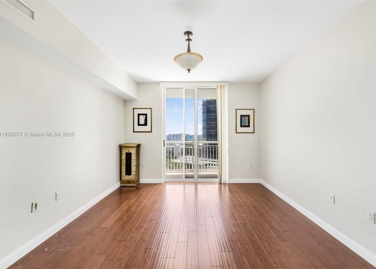 Small Image of 1755 EAST HALLANDALE BEACH BLVD #1604E, Hallandale Beach Number 17