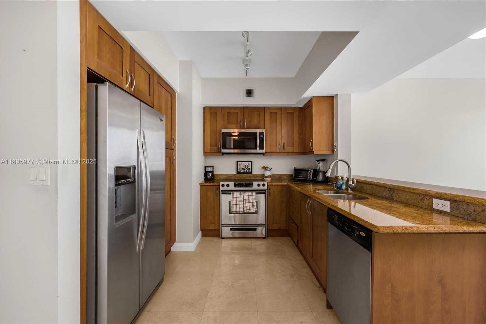 Small Image of 1755 EAST HALLANDALE BEACH BLVD #1604E, Hallandale Beach Number 5