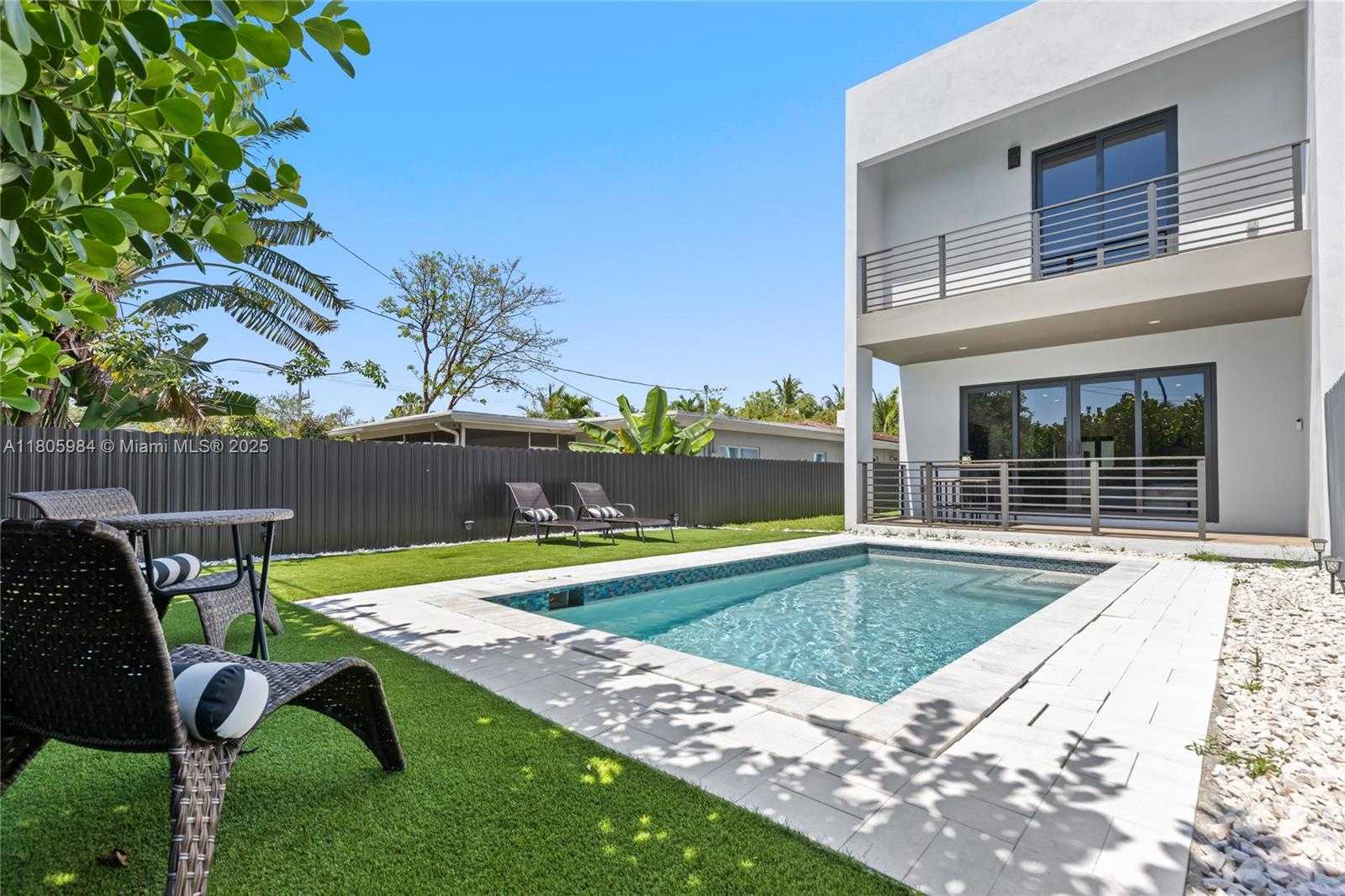 Small Image of 1116 NORTH EAST 10TH AVE, Fort Lauderdale Number 15