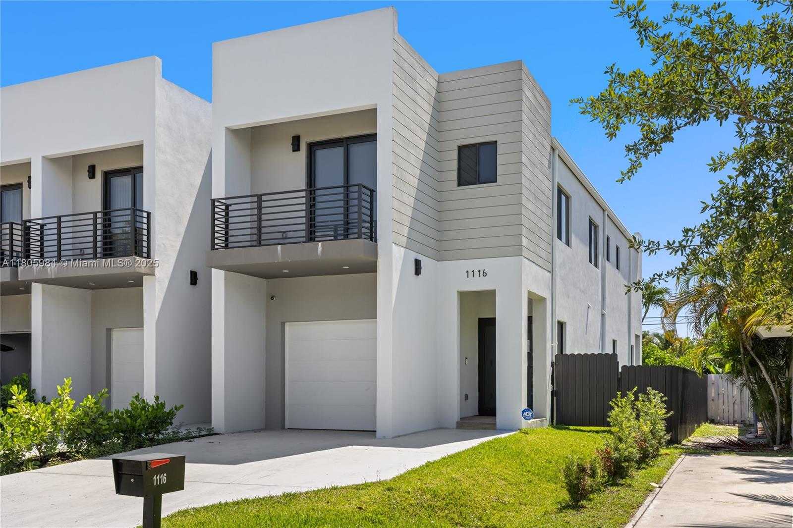 Small Image of 1116 NORTH EAST 10TH AVE, Fort Lauderdale Number 2