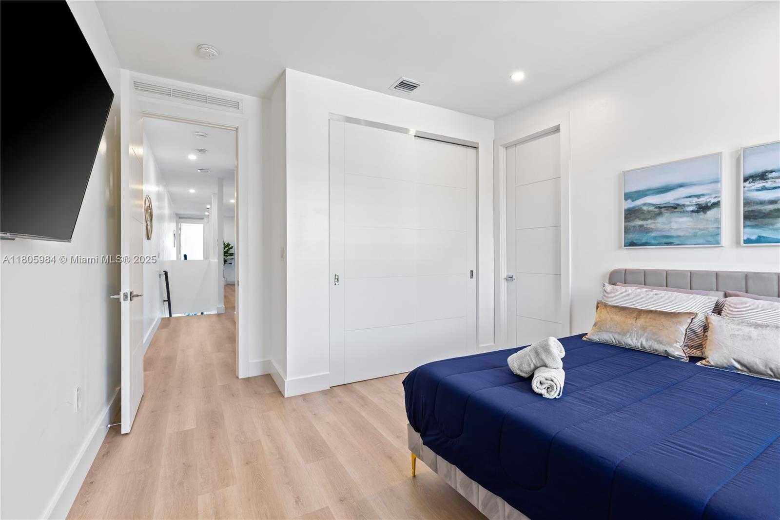 Small Image of 1116 NORTH EAST 10TH AVE, Fort Lauderdale Number 22