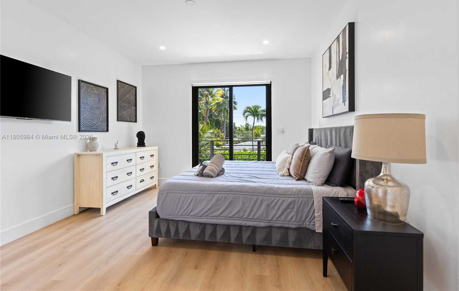Small Image of 1116 NORTH EAST 10TH AVE, Fort Lauderdale Number 41